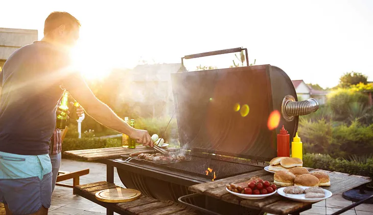 How To Have A Healthy 4th Of July And Not Turn Your 6-Pack Into A Keg