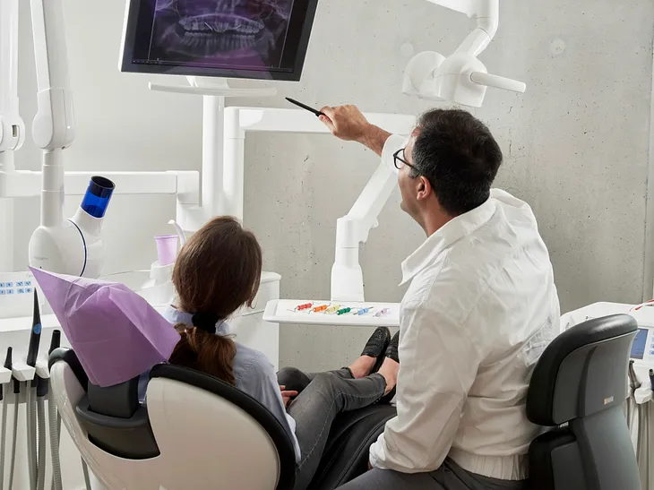 HOW SHOULD I CHOOSE MY DENTIST?