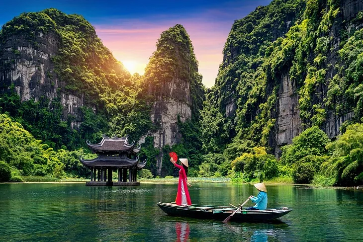 “Unlock the Secrets of Vietnam: Your Ultimate Travel Guide with Exclusive Expedia Deals!”