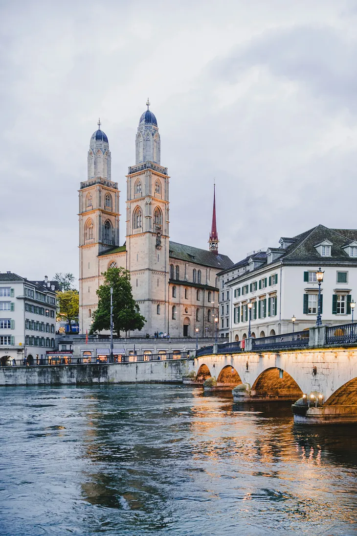 Zurich’s Charm: A Day by the Lake with Seagull Serenades