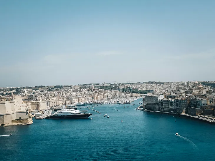 Weavr Secures EMI Licence in Malta: A New Era for Embedded Finance 🌍💳