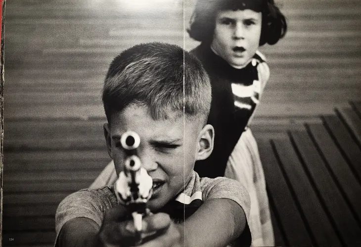 Devouring Photobooks #14 — New York by William Klein — Photography with or without intention?