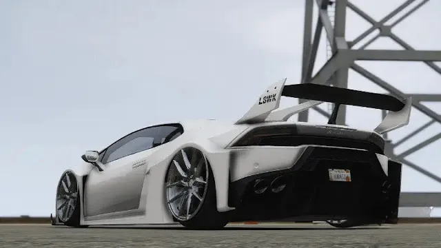 GTA V Improved handling for the Lamborghini Huracan For PC