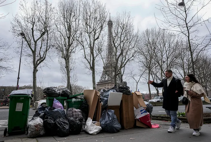 Trash-Stricken Paris and the Political Meaning Behind It