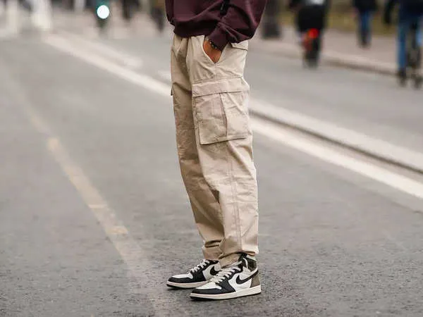 Cargo Pants Outfit Ideas: How to Wear Cargo Pants for a Variety of Occasions