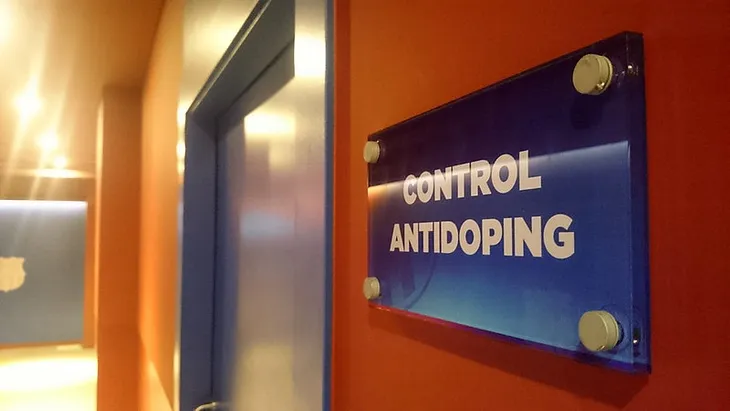 “COntrol Antidoping” sign on the doors