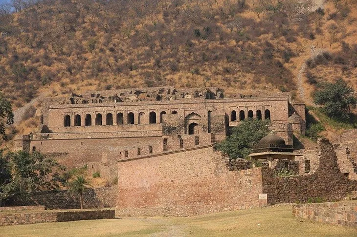 Mystery Behind The Bhangarh Fort