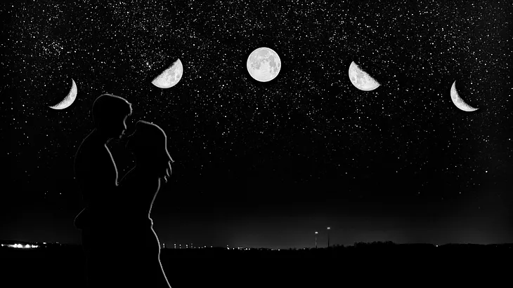 Couple under the phases of the moon