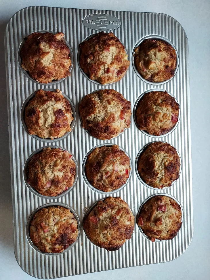 RECIPE: Rhubarb Cinnamon Muffins