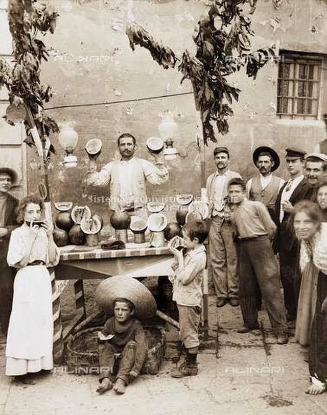 The Cries of Naples: Old Photos of Street Sellers