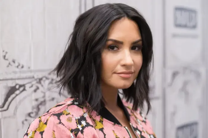 Demi Lovato’s Unearthly Adventure With UFOs, Revealed!
