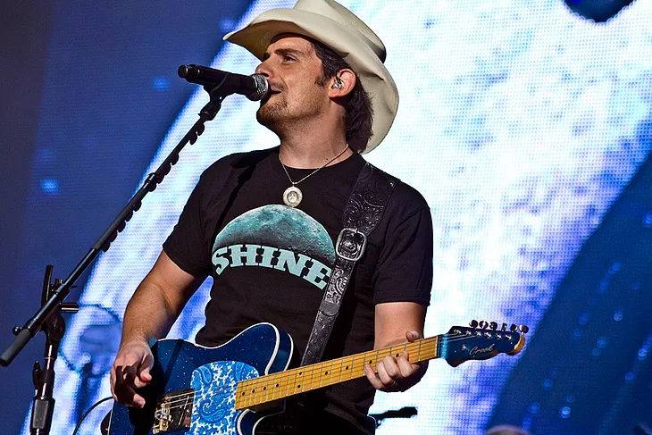 Brad Paisley at Walnut Creek Amphitheatre — Raleigh, NC — 5/16/2015