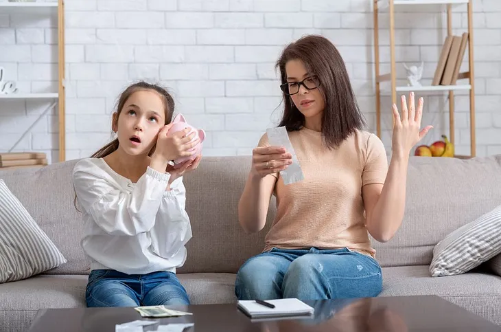 how to survive financially as a single mother​