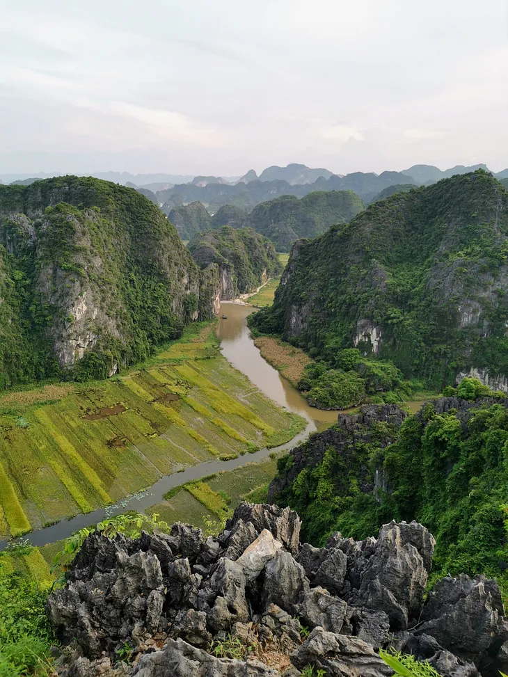 Must do things in Tam Coc, Vietnam