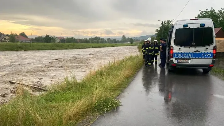 Tragedy Strikes: Romanian Floods Claim Four Lives Amid Heavy Rainfall across Europe