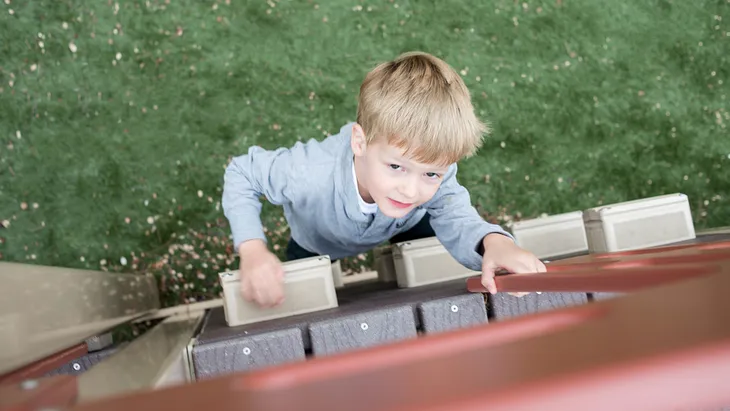 5 Ways to Stay Safe on the Playground this Winter