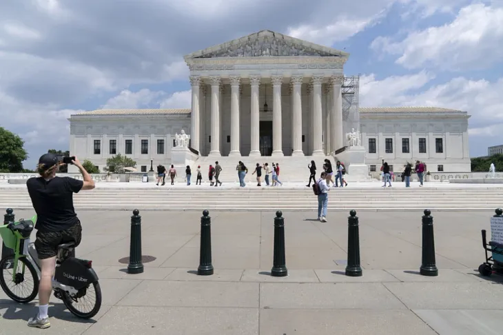 Video of 8-foot-tall barricades at the Supreme Court is from 2022, not this week