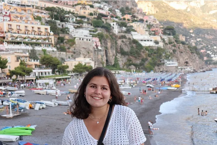 Interview with a current student — Meet Madalena!