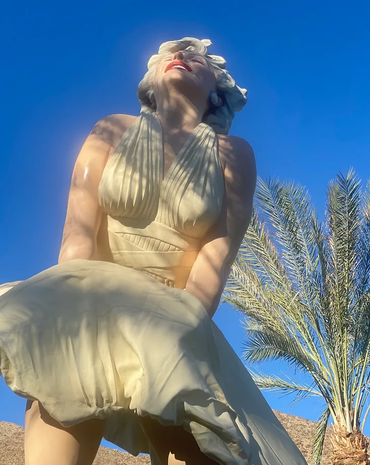 Marilyn by the Art Museum by Mark Tulin