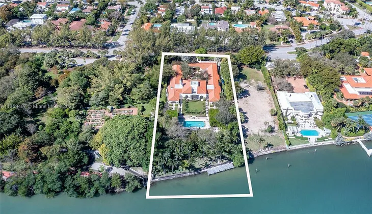 Billionaire Teddy Sagi Set to Build Dream Home on Miami Beach Waterfront After $24M Teardown…