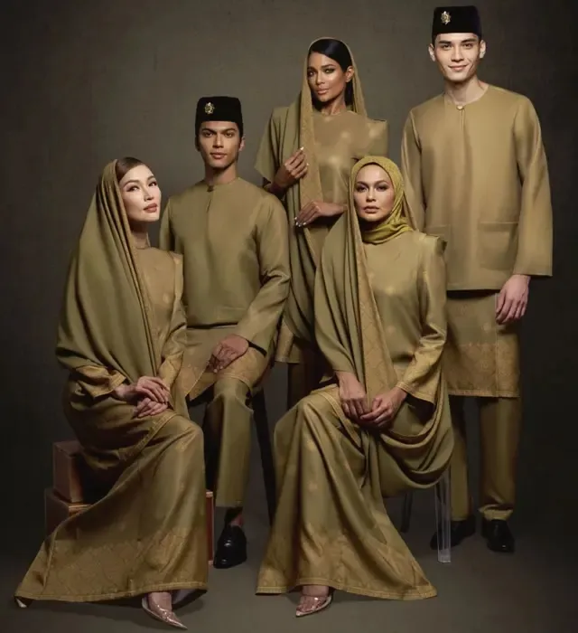 When AI Met Malaysian Fashion: My Experiment with Cultural Fusion