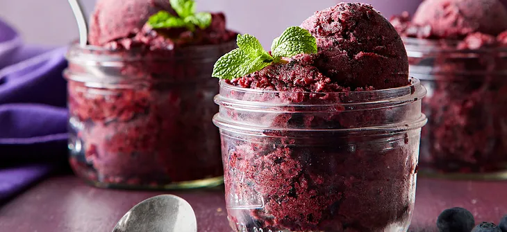 Sweet, natural and sinfully delicious-Try these 12 superfood deserts for your peeps this summer!