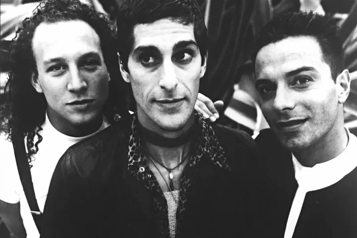 A Look At Perry Farrell & Porno For Pyros’ Final NYC Concert With Tigercub — “Paltrocast” Exclusive