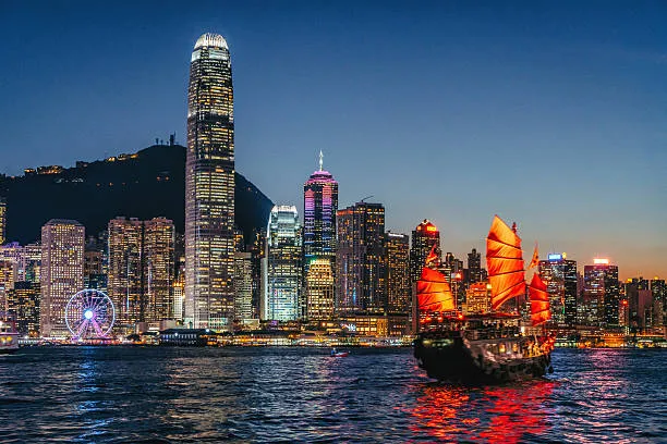 Top 10 Hong Kong Destinations For Your Vacation In November