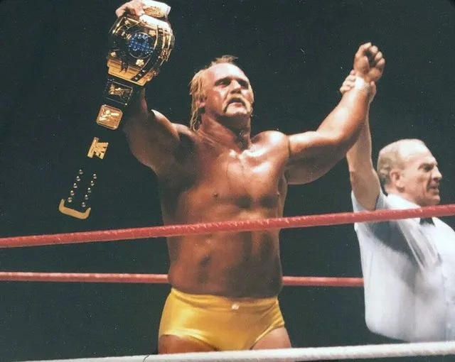 Hulk Hogan Wins the WWF Intercontinental Championship at the Brendan Byrne Arena