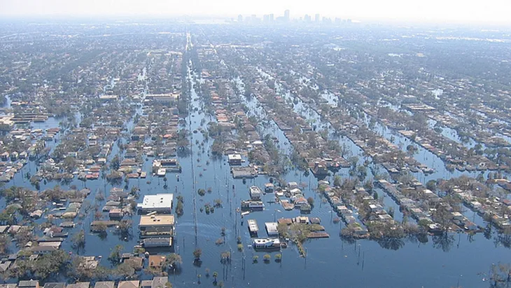 Failure of New Orleans Levee System during Hurricane Katrina