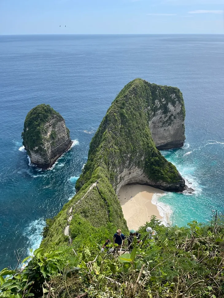 View to Kelingking Beach