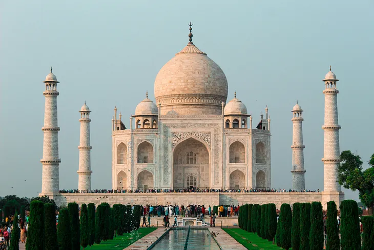 When Idols Started Appearing in Taj Mahal and the Qutub Minar, What Did Nehru and Indira Do?