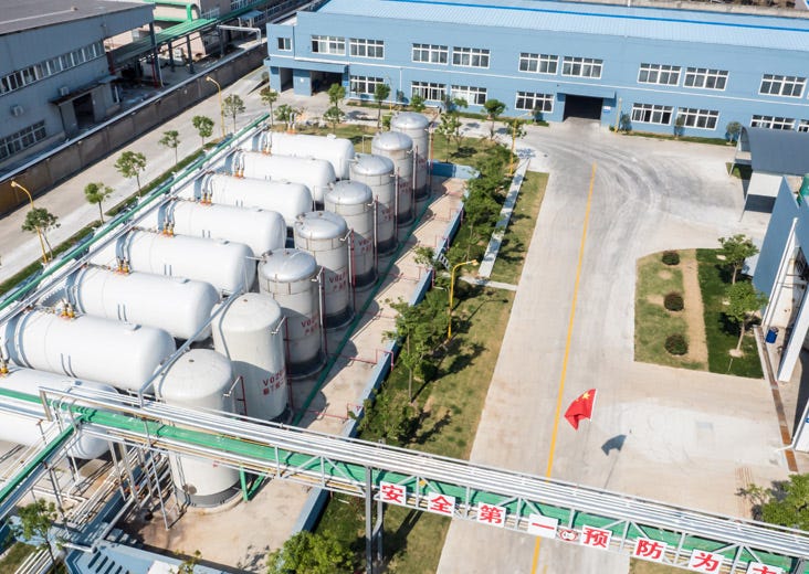 Curing Mechanism of Epoxy Resin by Iris Hu Medium