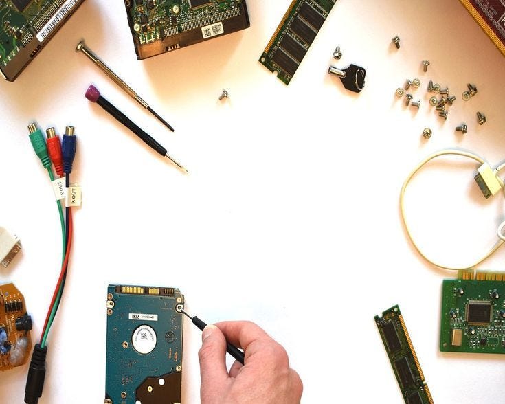 what-is-a-computer-hardware-engineer-by-letsdowebsite-medium