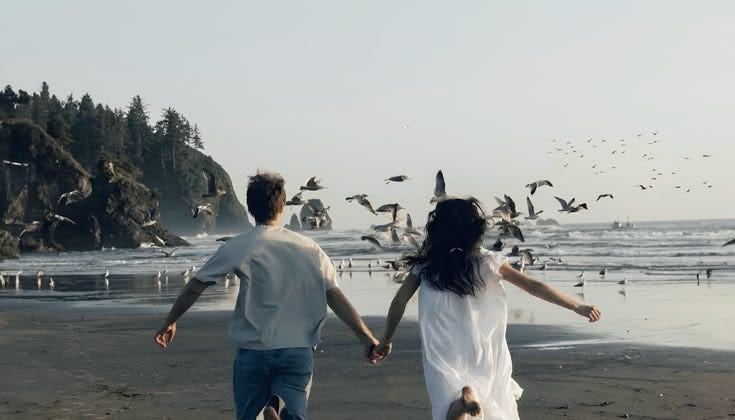 Laut di penghujung sore