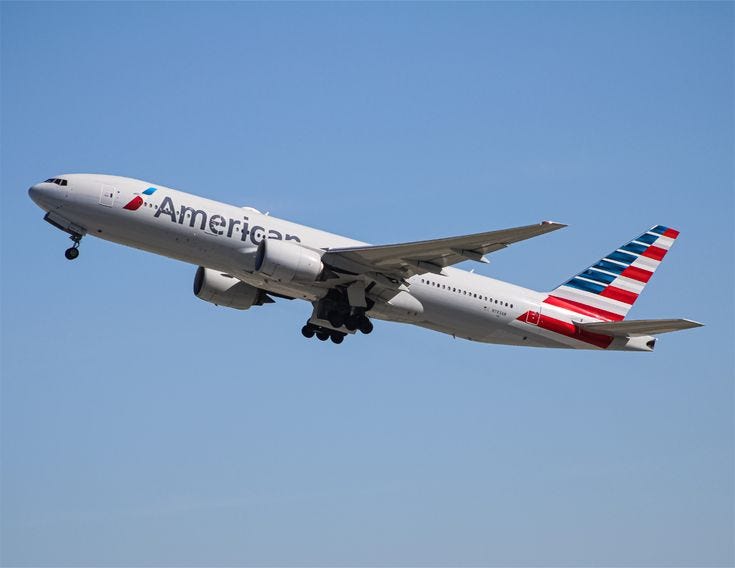 American Airlines Boeing 777–200ER retracting landing gear