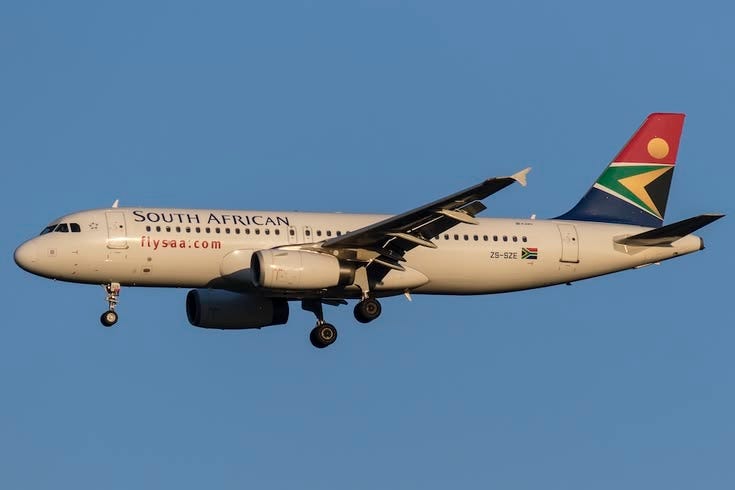 SAA Airbus A320 side profile. These leased A320’s will continue to form the backbone of the regional and domestic markets os the Southern African carrier.