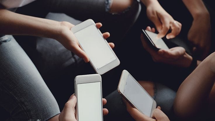 Scroll infinito — O novo playground dos jovens (e dos adultos também!)