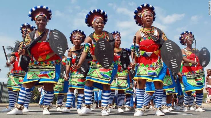 All about Xhosa culture: cuisine, traditions, history, and attire 