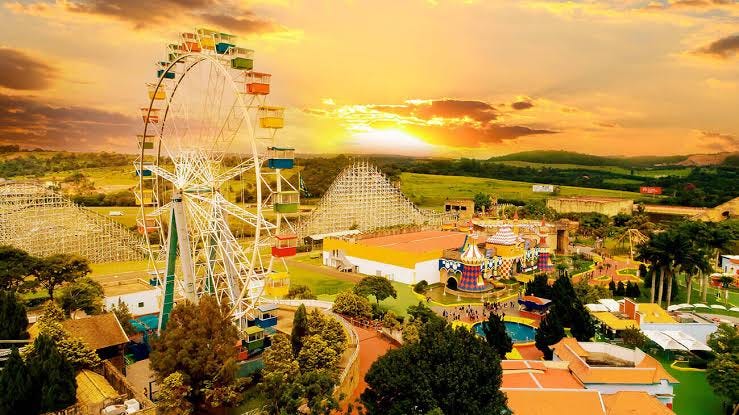 Desconto Hopi Hari, Wet’n Wild, Magic City, Aldeia das Aguas e Hospedagem Thermas e Beto Carrero