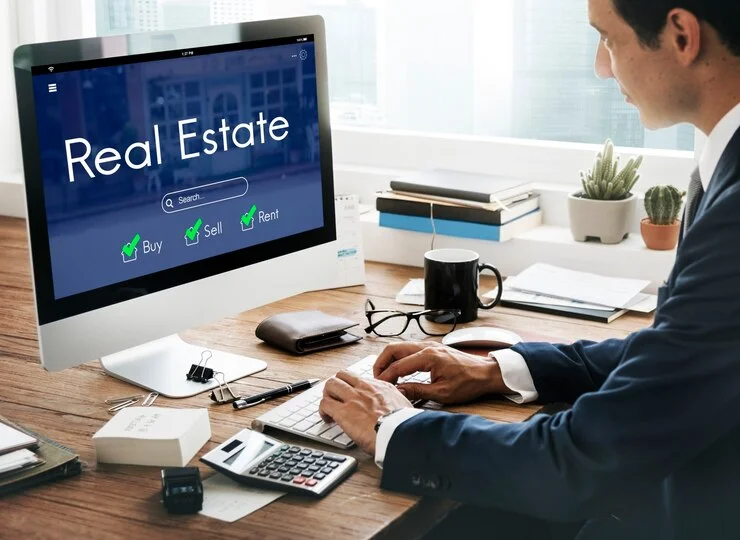 Excel in the World of Business by Joining the Best Real Estate Online