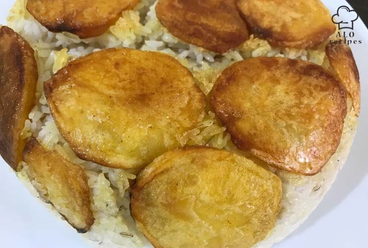 Potato Tahdig with yogurt Aloorecipes Medium