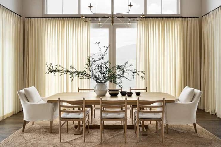 21-MODERN DINING TABLE CENTERPIECE IDEAS FOR EVERYDAY | by Sara Fawad ...