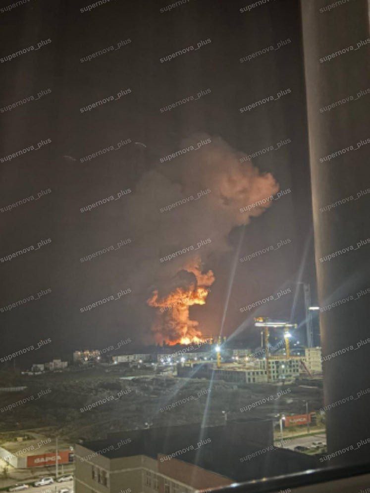 Novorossiysk oil terminal on fire | Source: https://t.me/RBC_ua_news/170386
