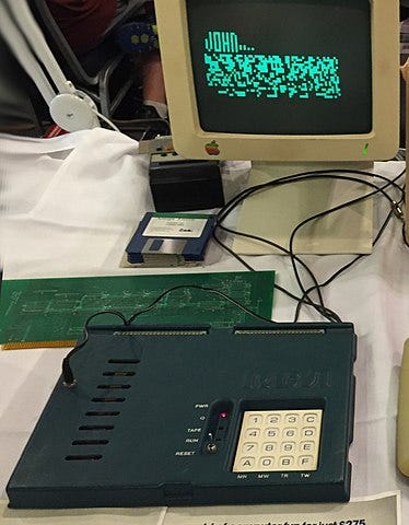 2025特集 first My 1802. RCA The Computing: Retro computer, in back マジック：ザ・ギャザリング