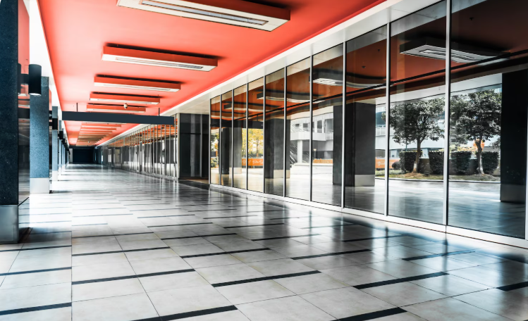 Commercial Entry Glass Systems Explained: What Business Owners Need to Know