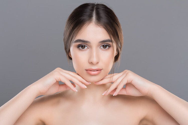 GET RID OF A DOUBLE CHIN AND MAKE SURE IT STAYS AWAY By James Kelly 