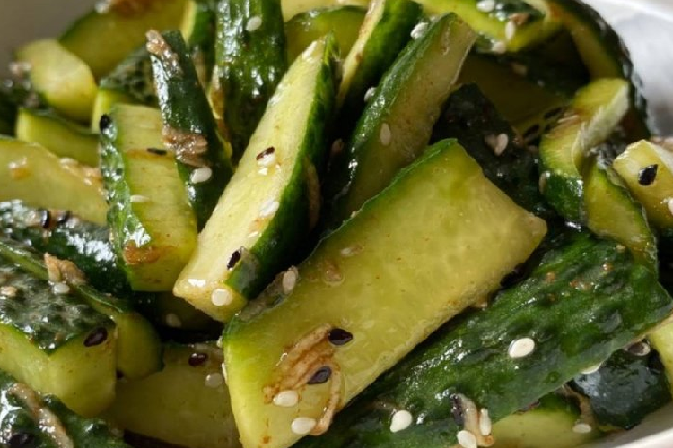 Koreanstyle cucumbers LauraBitoni Medium