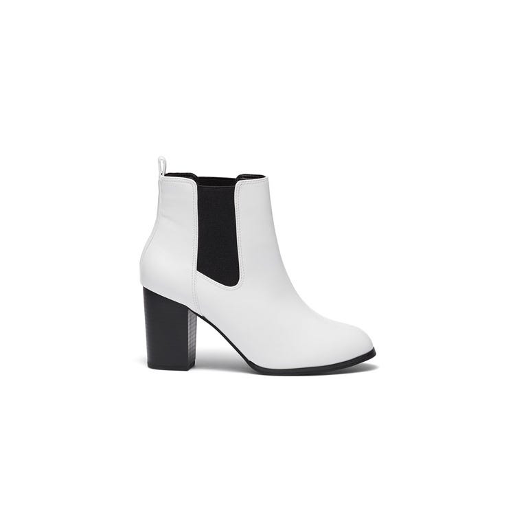 types-of-boots-every-woman-should-implant-in-2022-by-novoshoes-medium