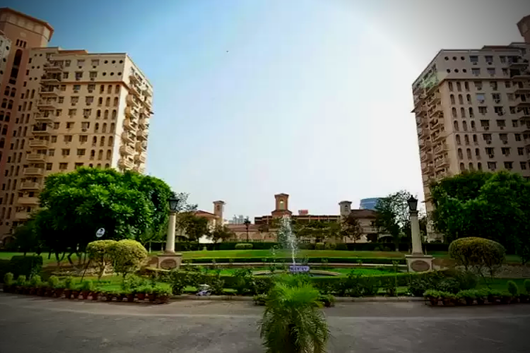 4 BHK Apartment for Rent in Gurgaon DLF Oakwood Estate Gurgaon